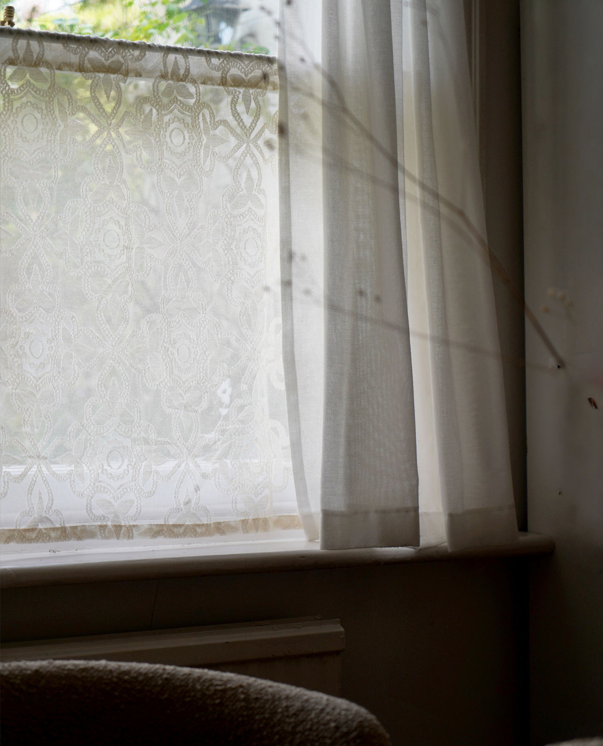 Lina Madras Slot Top Cafe Curtain