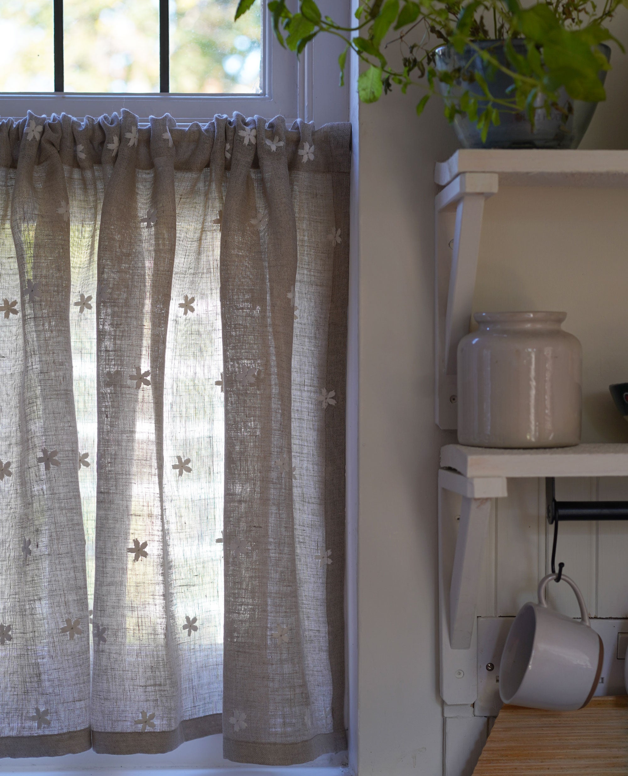 Mitton Daisy Slot Top Cafe Curtain