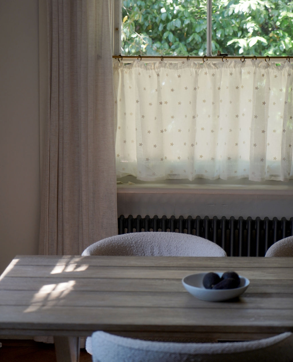 Mitton Linen Blend Daisy Ivory Tape Top Cafe Curtain