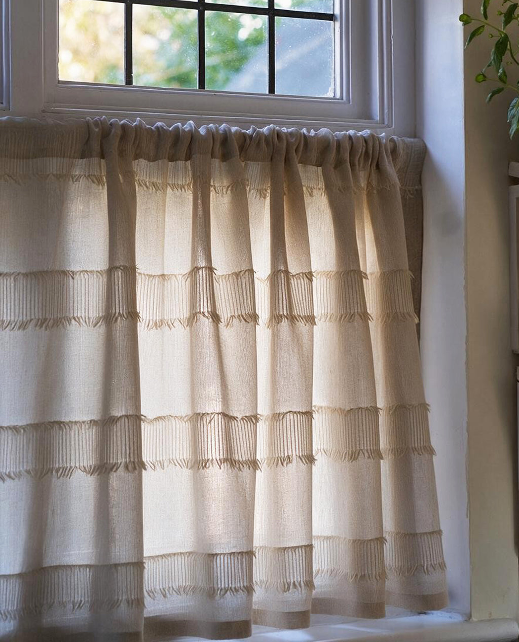 Loom Sand Slot Top Café Curtain